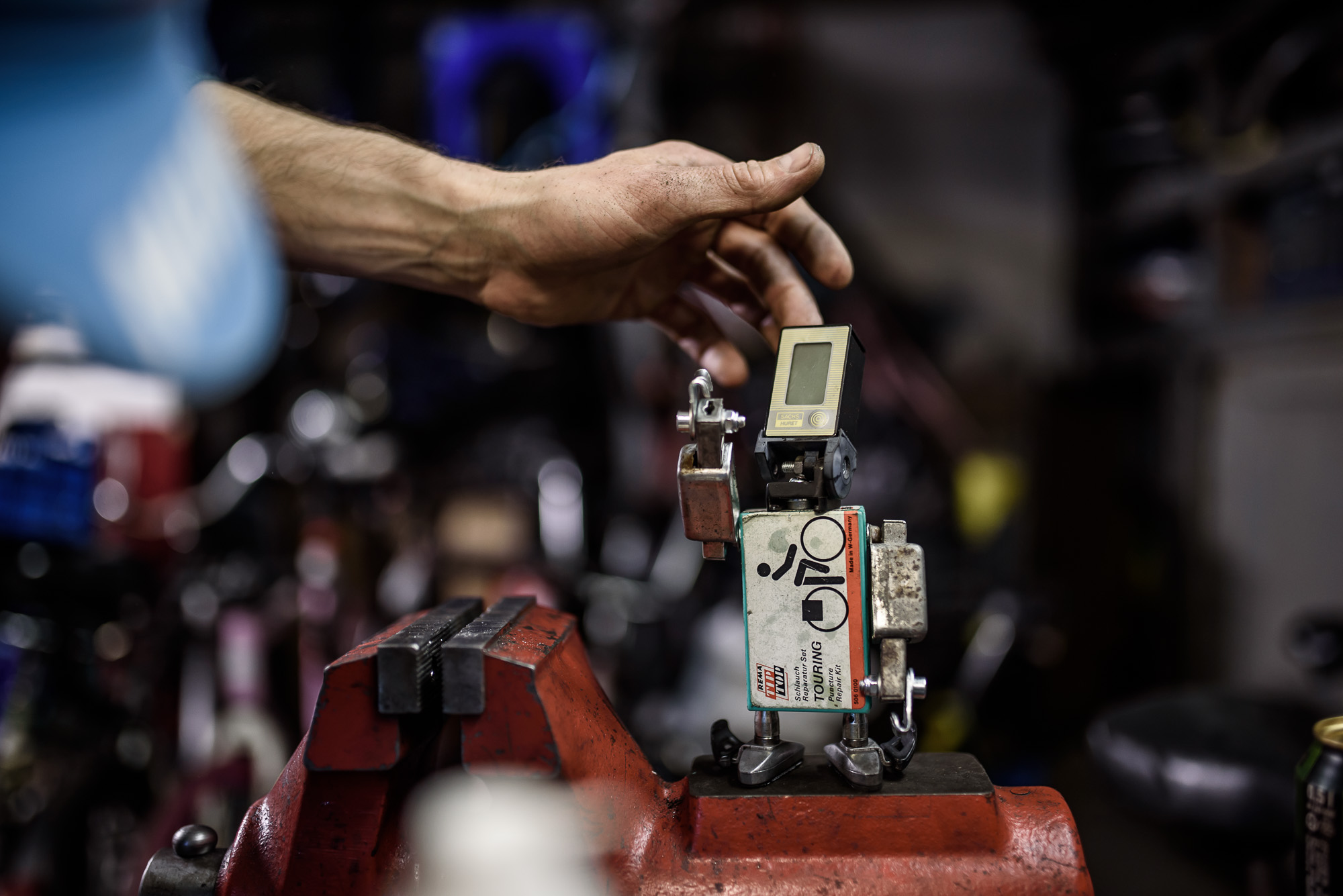 Elképesztő szobrokat készít biciklis kacatokból a veterán szervizes Elképesztő szobrokat készít biciklis kacatokból a veterán szervizes