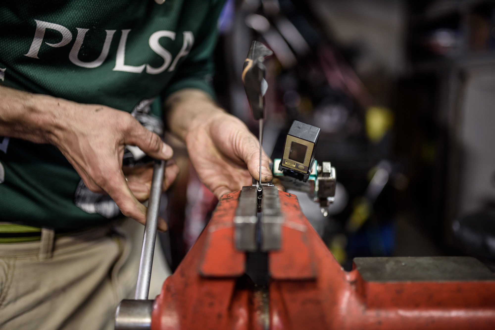 Elképesztő szobrokat készít biciklis kacatokból a veterán szervizes Elképesztő szobrokat készít biciklis kacatokból a veterán szervizes