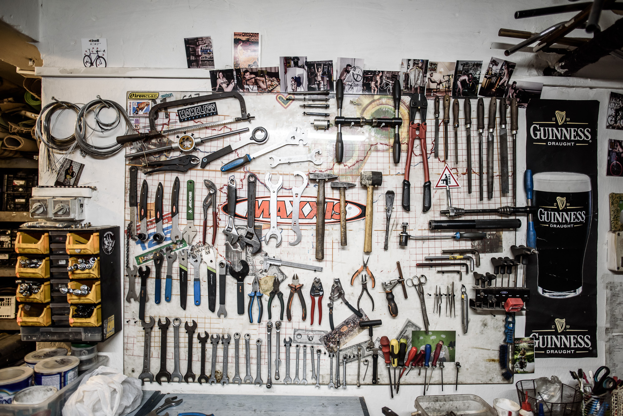 Elképesztő szobrokat készít biciklis kacatokból a veterán szervizes Elképesztő szobrokat készít biciklis kacatokból a veterán szervizes