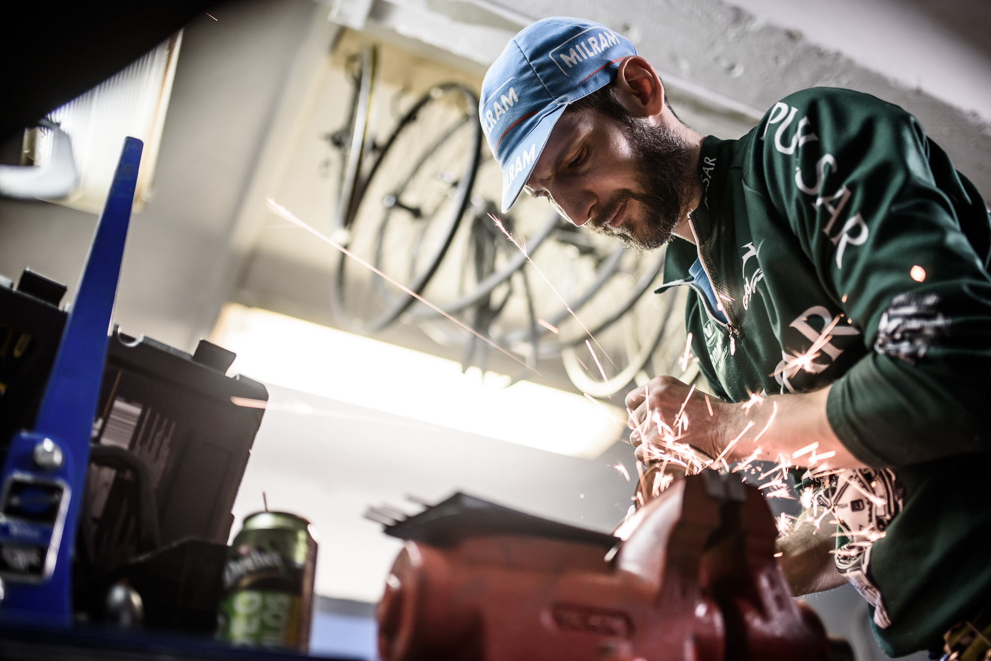 Elképesztő szobrokat készít biciklis kacatokból a veterán szervizes Elképesztő szobrokat készít biciklis kacatokból a veterán szervizes