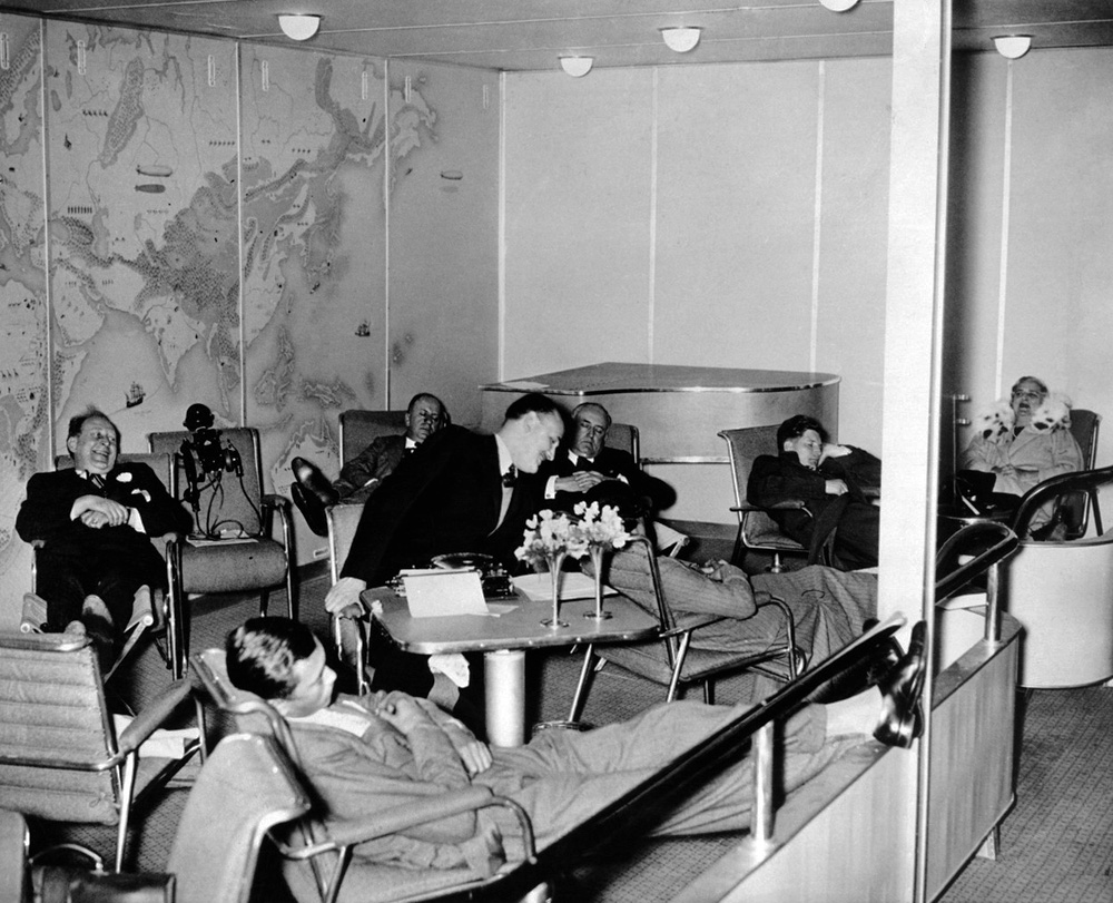 Ritkán látott fotók a 80 éve történt Hindenburg-léghajó katasztrófáról Ritkán látott fotók a 80 éve történt Hindenburg-léghajó katasztrófáról