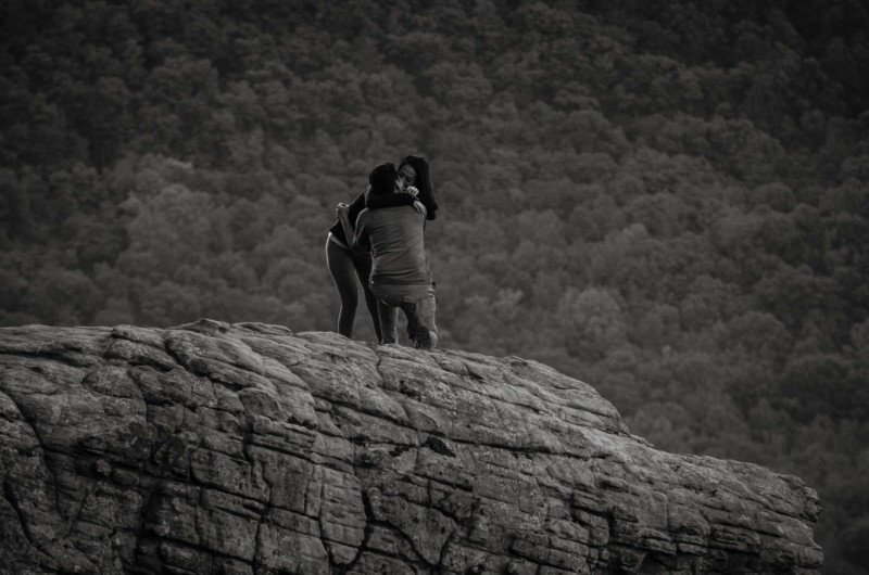 Véletlenül rossz eljegyzést örökített meg a fotós