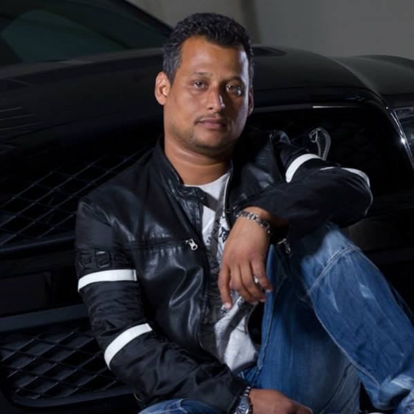 Bebe kiénekli magából a válást