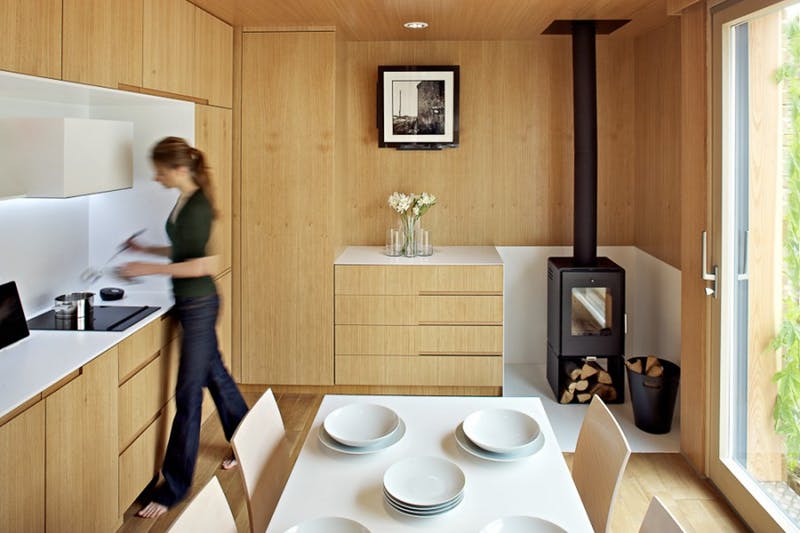 Szupermenő miniház a modern design szerelmeseinek