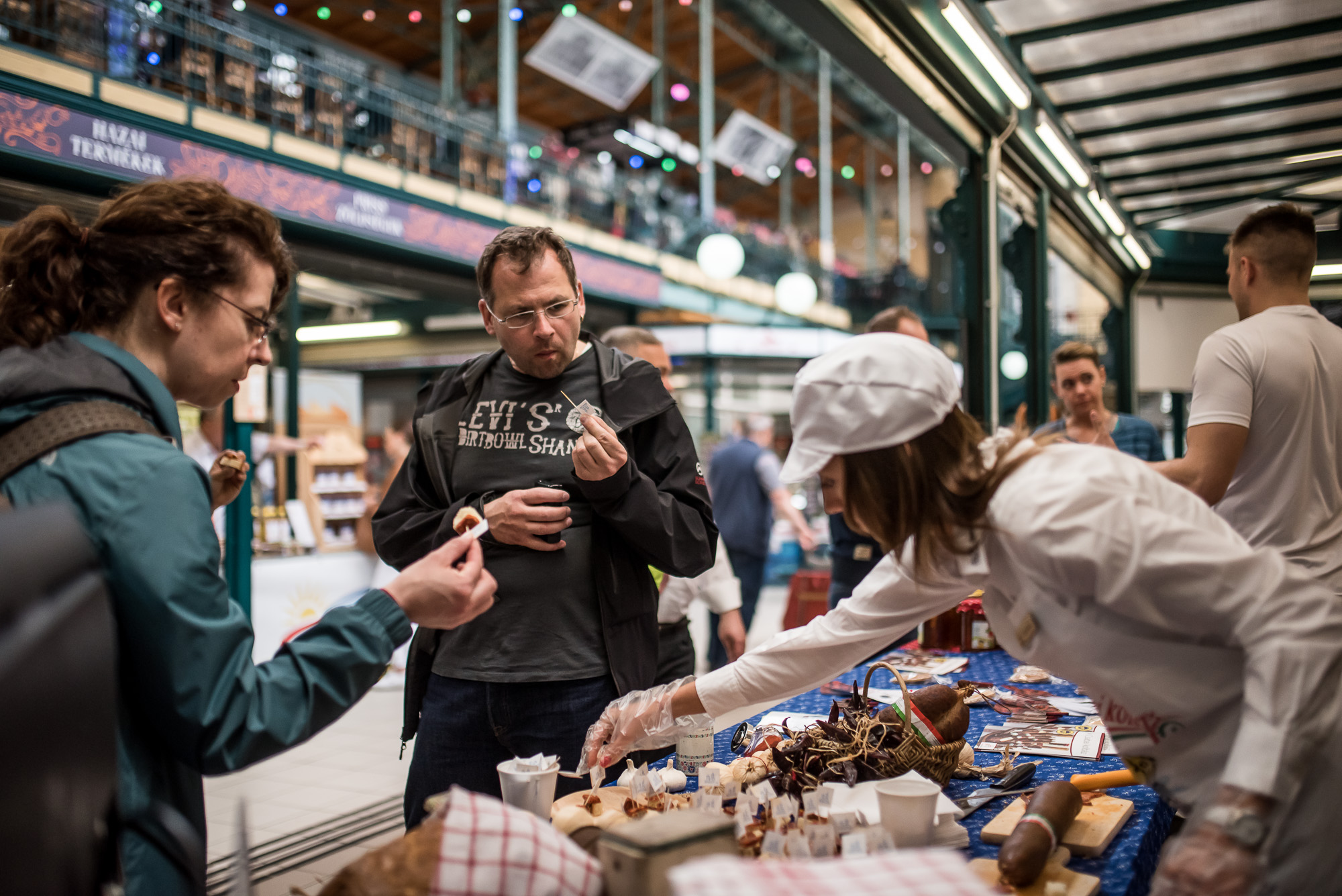 Csukd be a szemed és hagyd, hogy történjen: 15 fotó a kolbász erejéről Csukd be a szemed és hagyd, hogy történjen: 15 fotó a kolbász erejéről