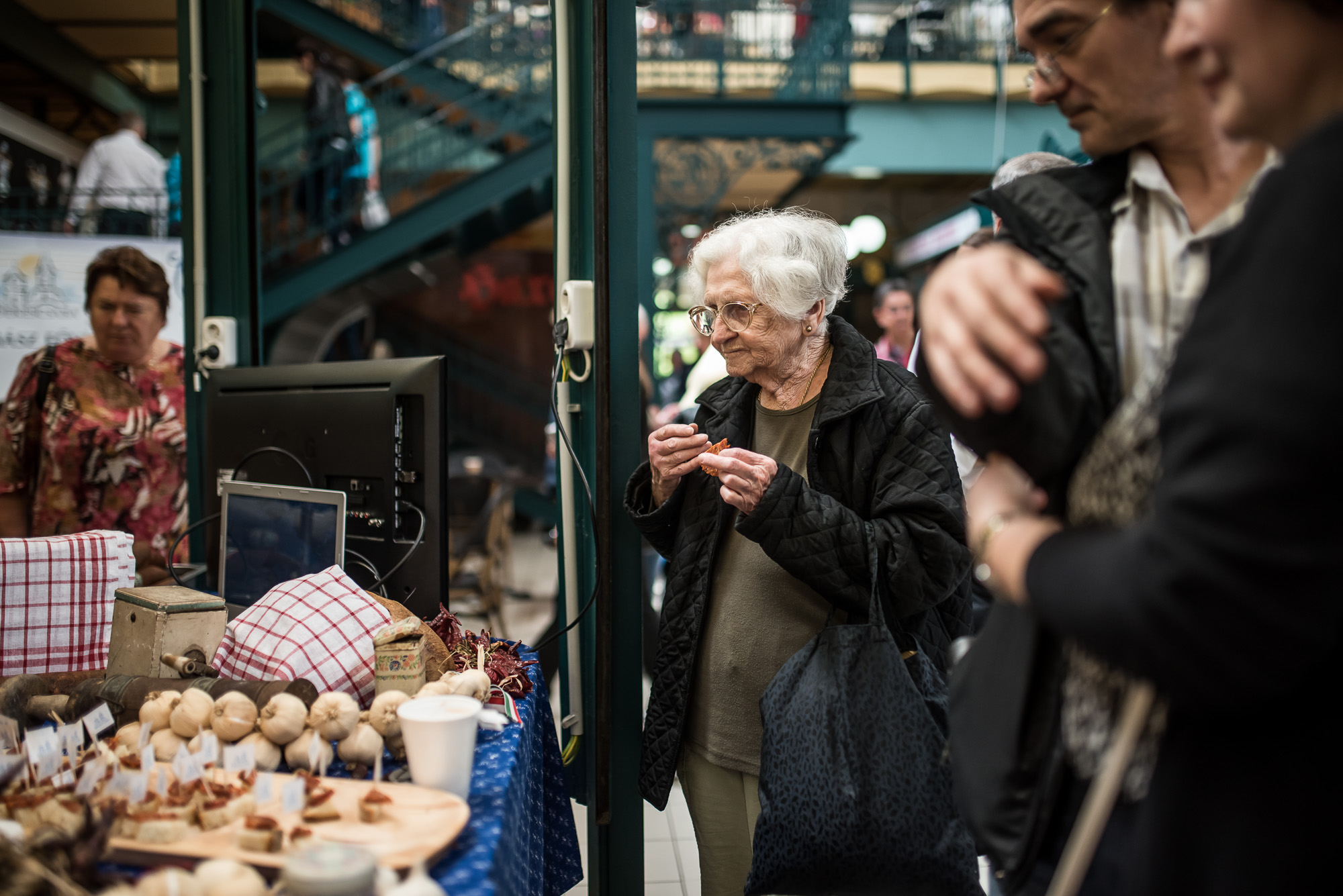 Csukd be a szemed és hagyd, hogy történjen: 15 fotó a kolbász erejéről Csukd be a szemed és hagyd, hogy történjen: 15 fotó a kolbász erejéről