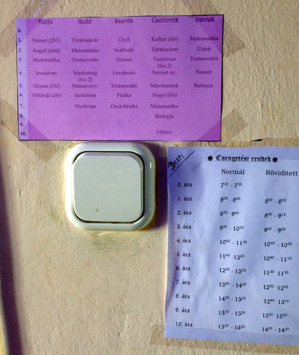 Egy magyar anya, hat gyerek, egy kutya és kétszáz bárány Egy magyar anya, hat gyerek, egy kutya és kétszáz bárány