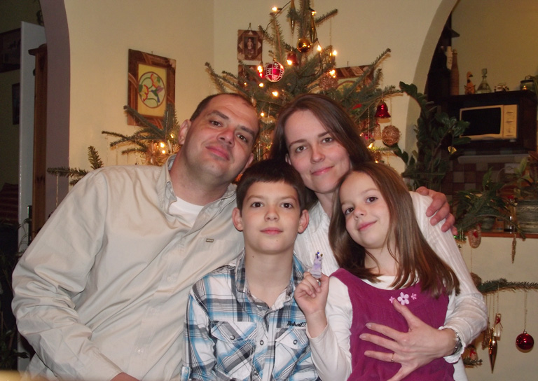 István, Andrea, Ákos és Julcsi