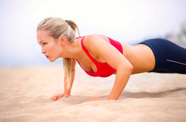 Napi tíz perc fekvőtámasz nőknek – így hozhatod ki belőle a legtöbbet