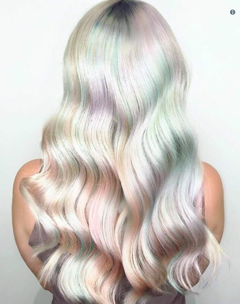 Az unikornisos frappuccino után az unikornisos hajfestés a divat