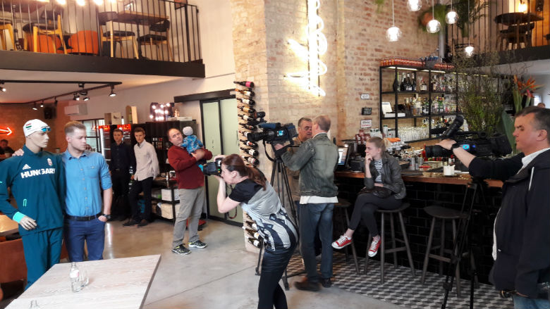 Kenderesi Tamás egy bajba jutott családon segít