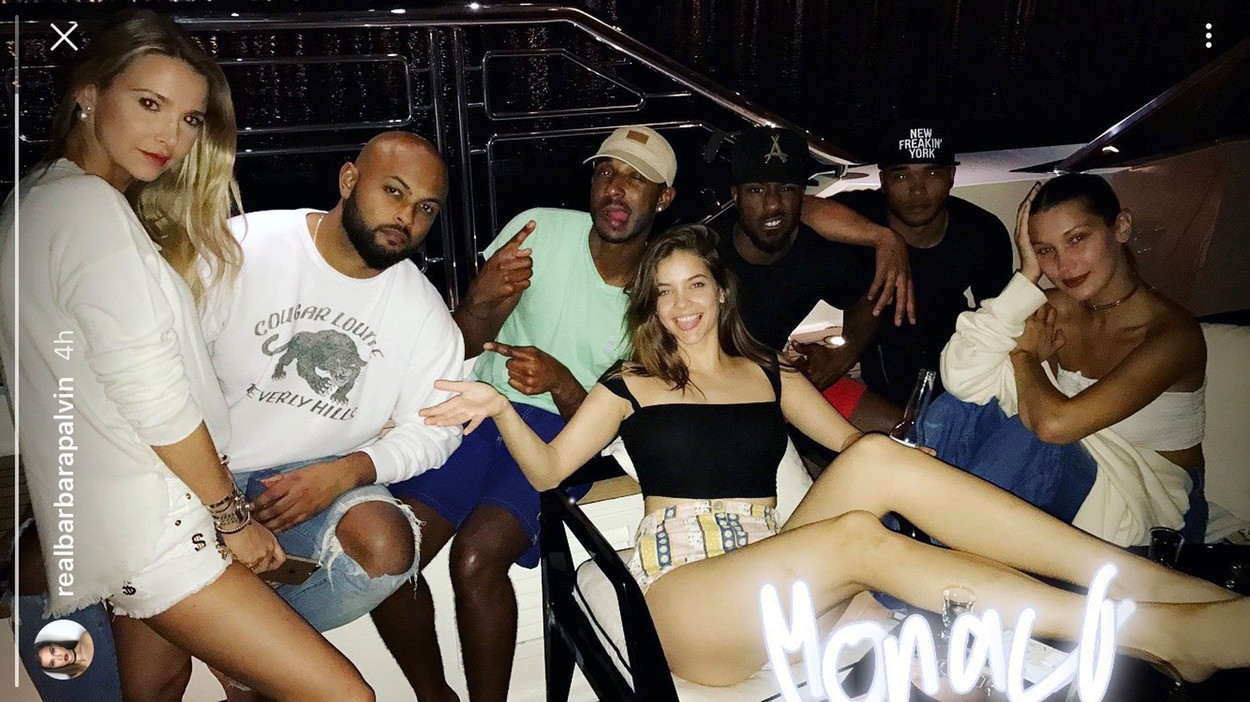 Palvin Barbi új fotója bejárja a világsajtót Palvin Barbi új fotója bejárja a világsajtót