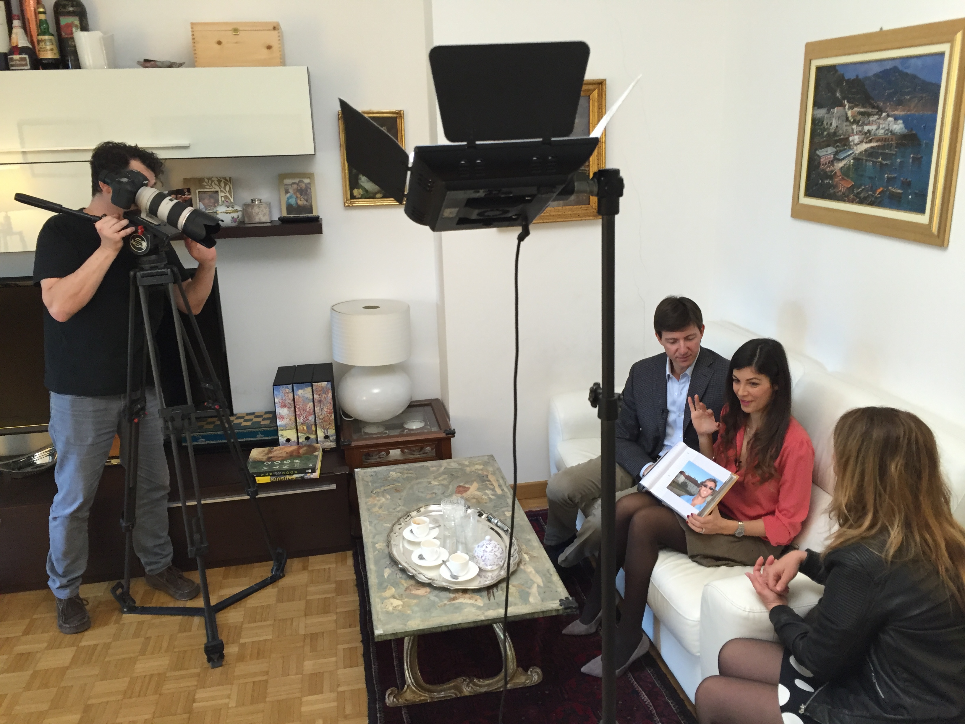 Interjú közben Stefanoval és a feleségével