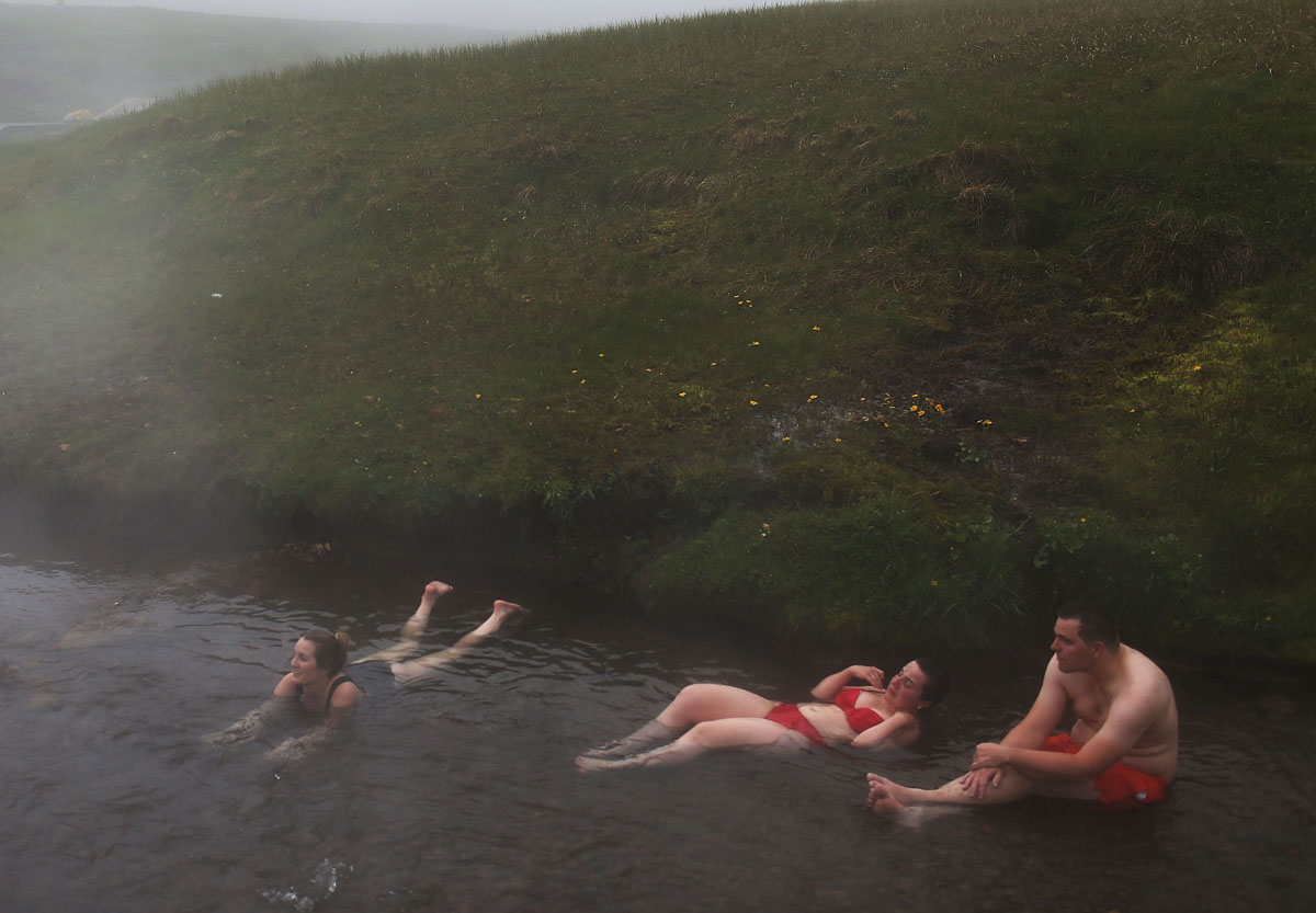 Izland nyáron igazi turista paradicsom - aminek a helyiek egyre kevésbé örülnek Izland nyáron igazi turista paradicsom - aminek a helyiek egyre kevésbé örülnek