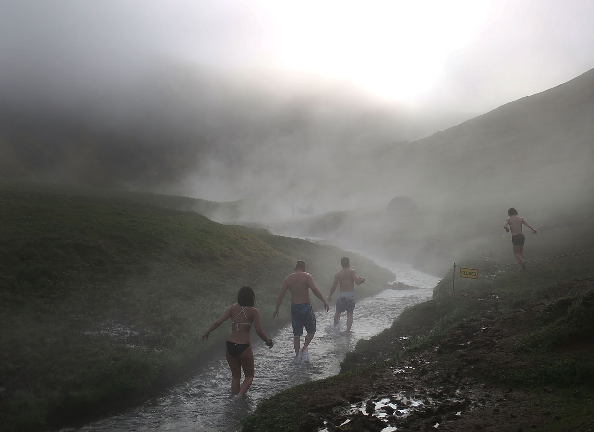 Izland nyáron igazi turista paradicsom - aminek a helyiek egyre kevésbé örülnek Izland nyáron igazi turista paradicsom - aminek a helyiek egyre kevésbé örülnek