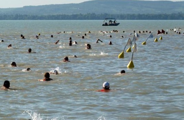 Balaton-átúszás öt lépésben