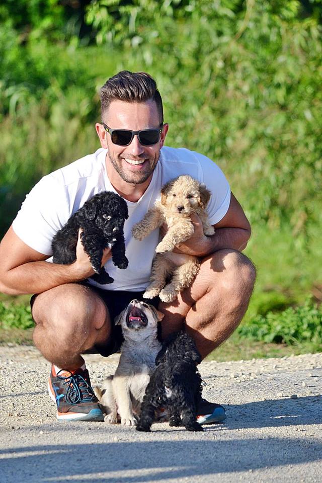 Cuki kutyák és helyes pasik az Etyeki Állatvédők oldalán Cuki kutyák és helyes pasik az Etyeki Állatvédők oldalán