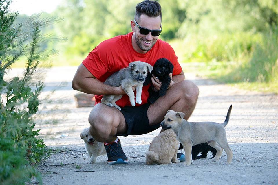 Cuki kutyák és helyes pasik az Etyeki Állatvédők oldalán Cuki kutyák és helyes pasik az Etyeki Állatvédők oldalán