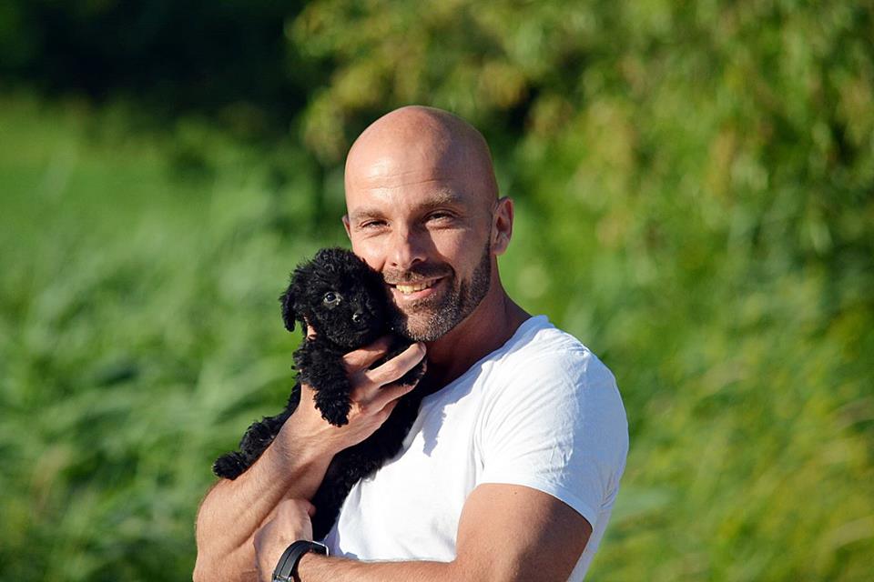 Cuki kutyák és helyes pasik az Etyeki Állatvédők oldalán Cuki kutyák és helyes pasik az Etyeki Állatvédők oldalán