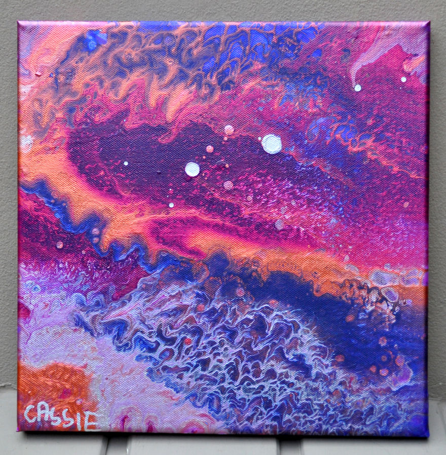 Káprázatos festményeket készít az 5 éves kislány