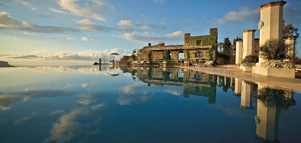 A világ legszebb szállodai medencéi