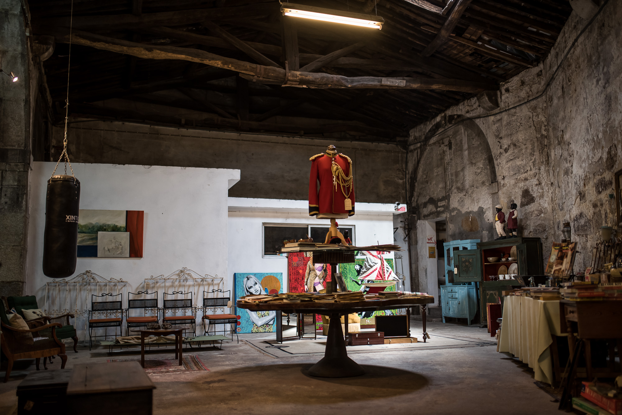 Kicsesbánya Portóban: így néz ki egy európai bolhapiac