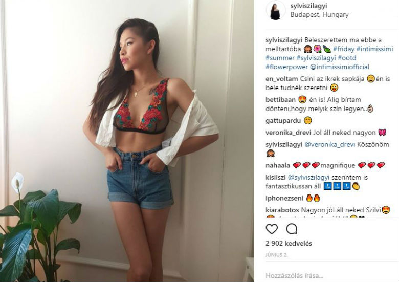 Caramel felesége, Szilvi a közösségi oldalá