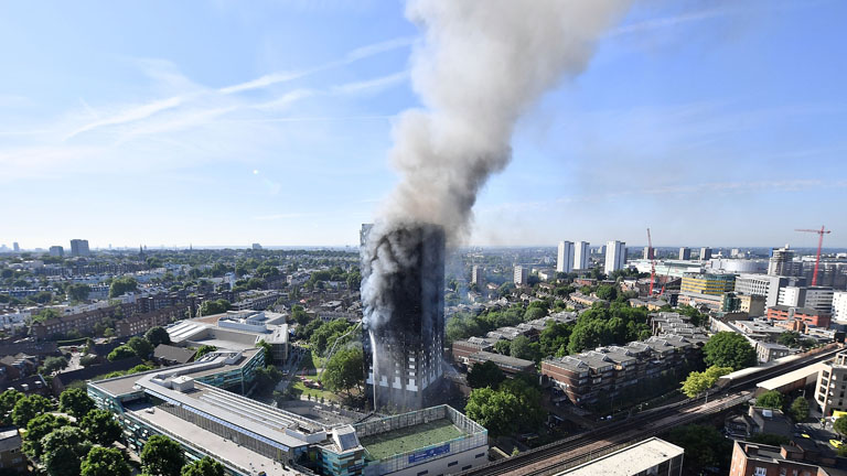 A londoni Grenfell Towert rendkívül gyorsan pusztította el a tűz (Fotó: Getty Images)