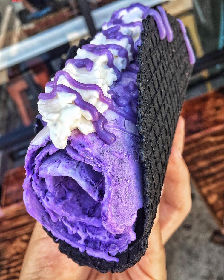 A szivárványos fagyi-taco a legcsodásabb dolog, amit idén nyáron kóstolhatsz A szivárványos fagyi-taco a legcsodásabb dolog, amit idén nyáron kóstolhatsz