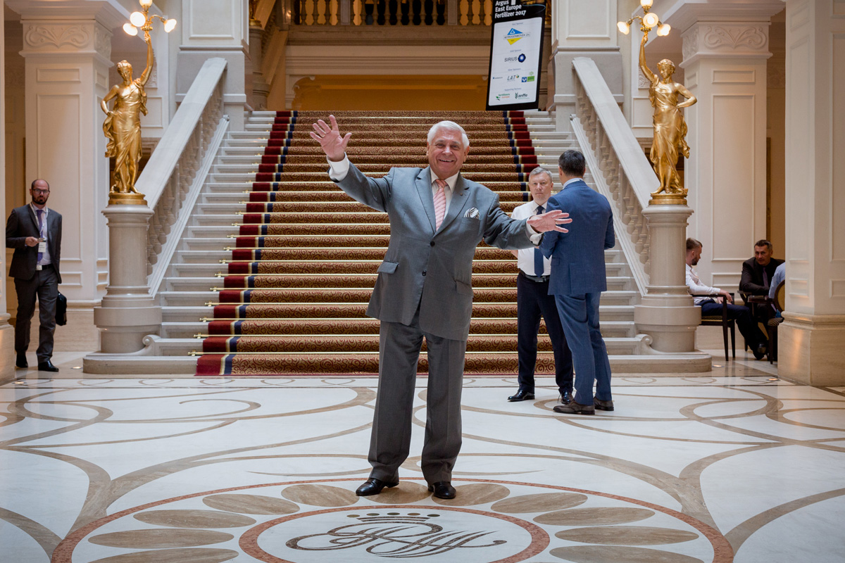 Innen indulnak a szálloda történetét bemutató séták