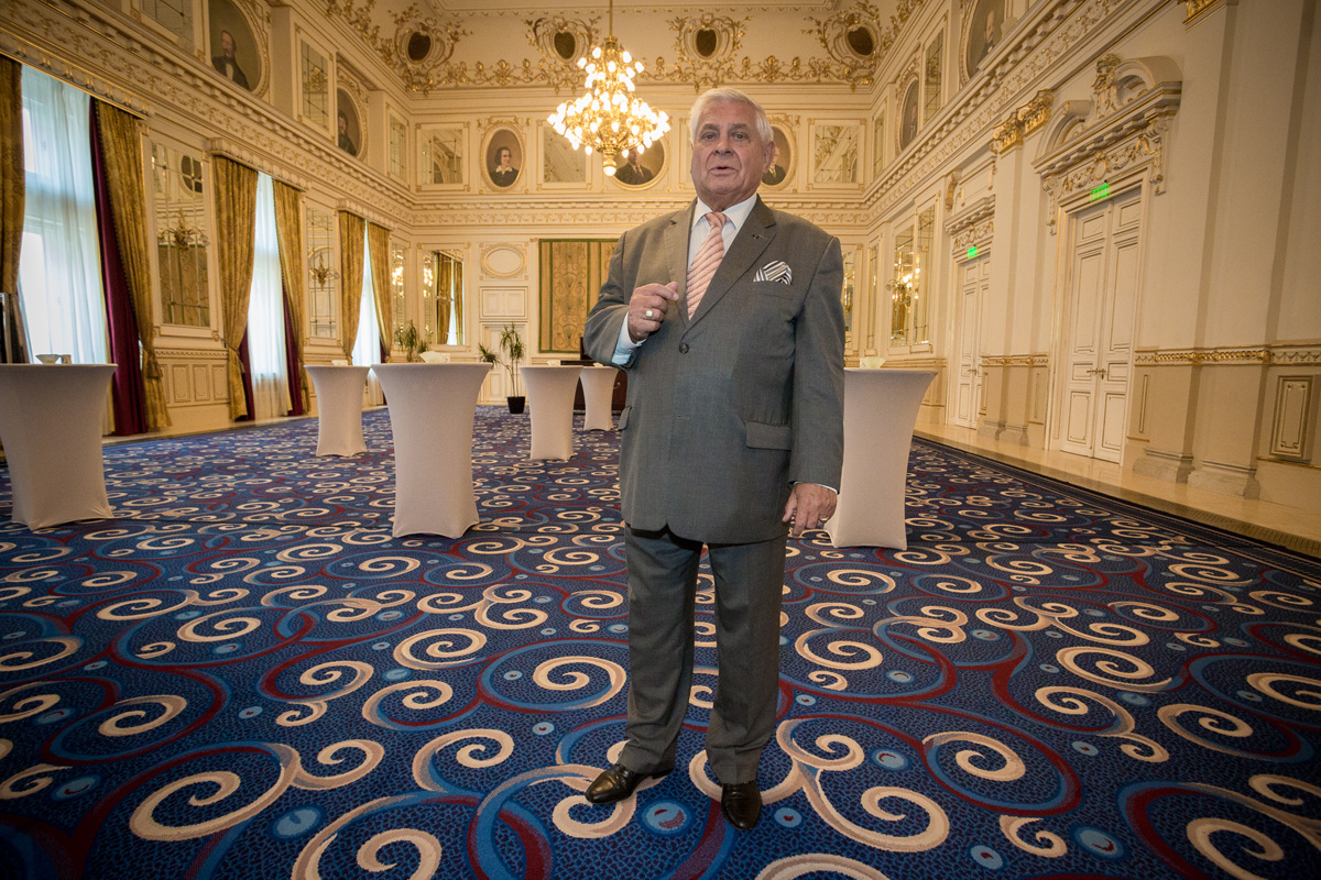 A bálterem volt a Vörös Csillag Mozi vetítőterme