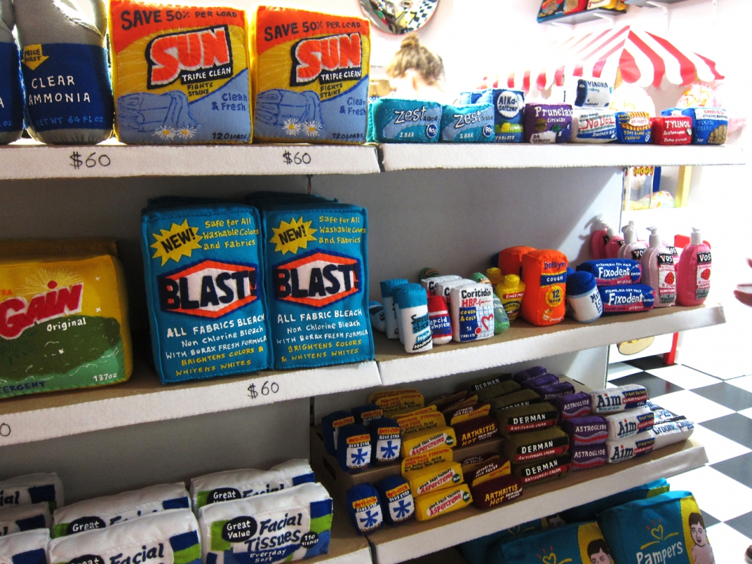 Ebben az élelmiszerboltban semmi nem ehető, mégis mindent eladtak már