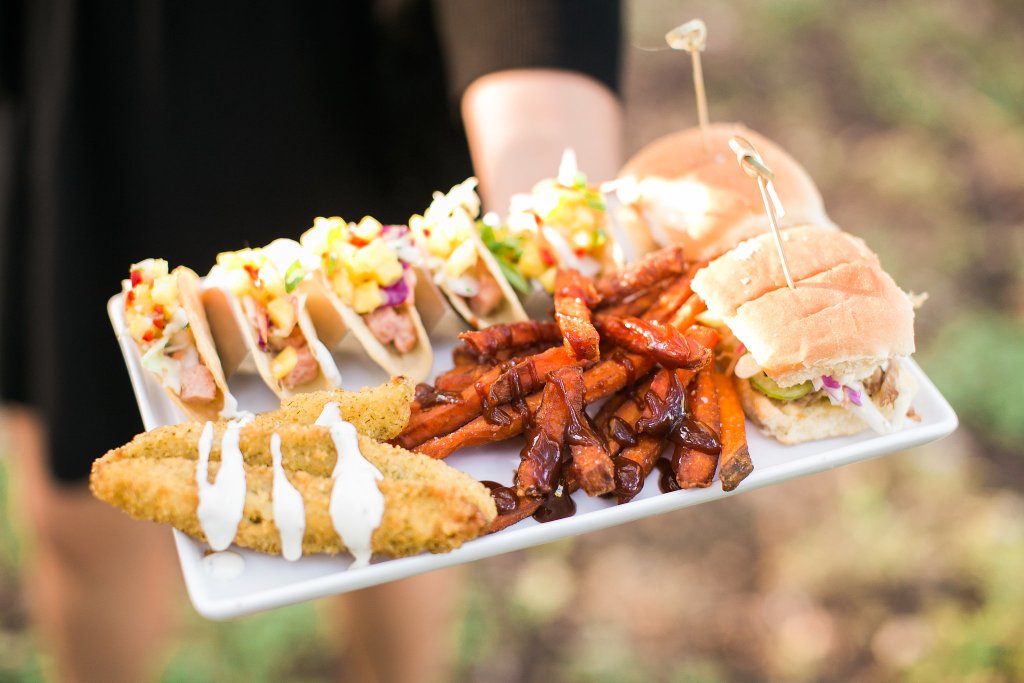 11 kiegészítő, ami még varázslatosabbá teszi a nyári esküvőket