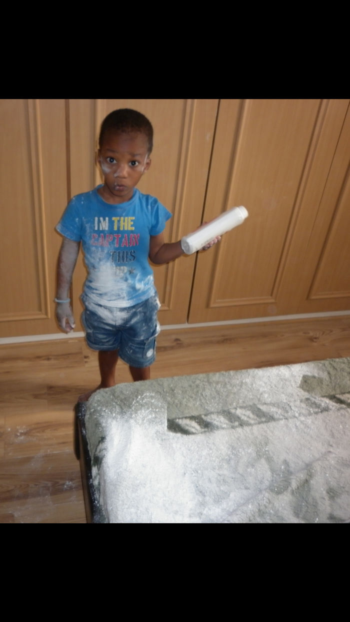 Ez történik, mikor a szülők egy pillanatra elfordítják a fejüket