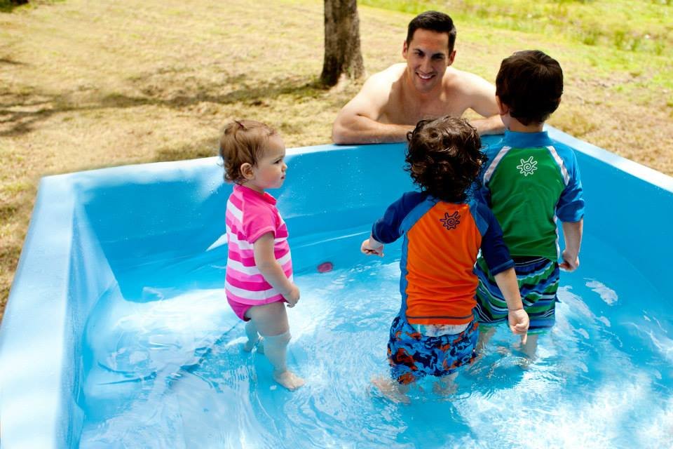 A pick-up medencében bárhol megmártózhat a család