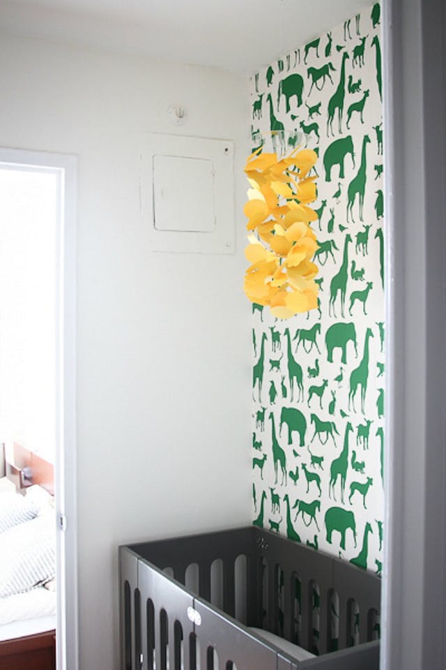 Így csinálj helyet a babaágynak, ha kicsi a lakásod