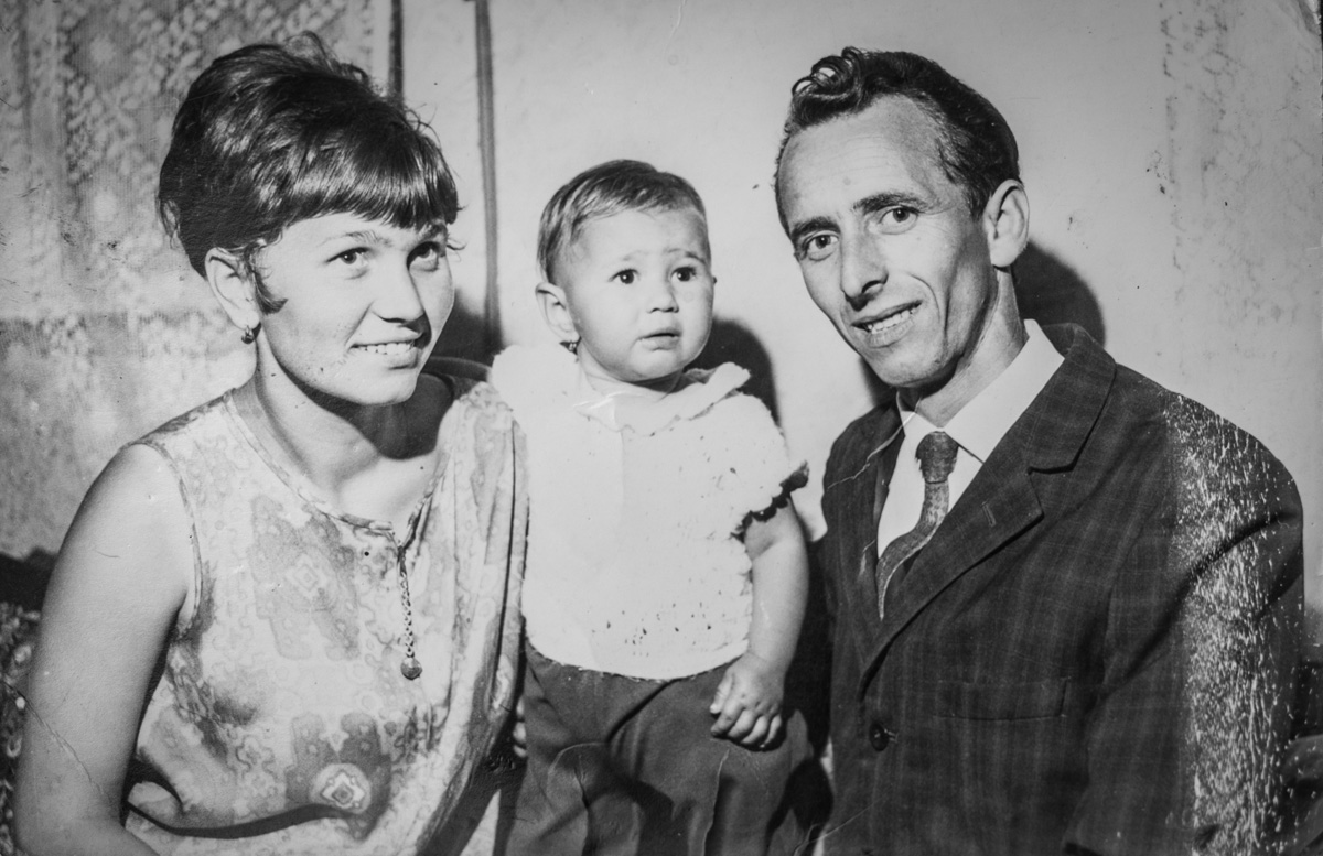 Bernadett és szülei