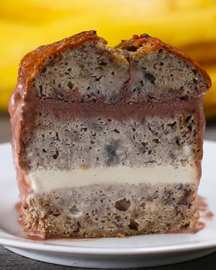 A banánkenyér-fagyitorta hibridből lesz a kedvenc nyári desszerted A banánkenyér-fagyitorta hibridből lesz a kedvenc nyári desszerted