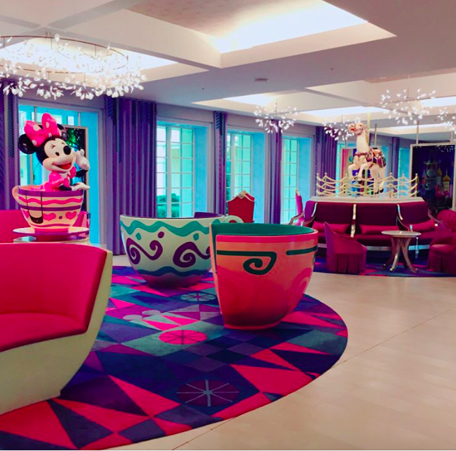 Minden Disney-rajongónak látnia kell ezt a tokiói hotelt!