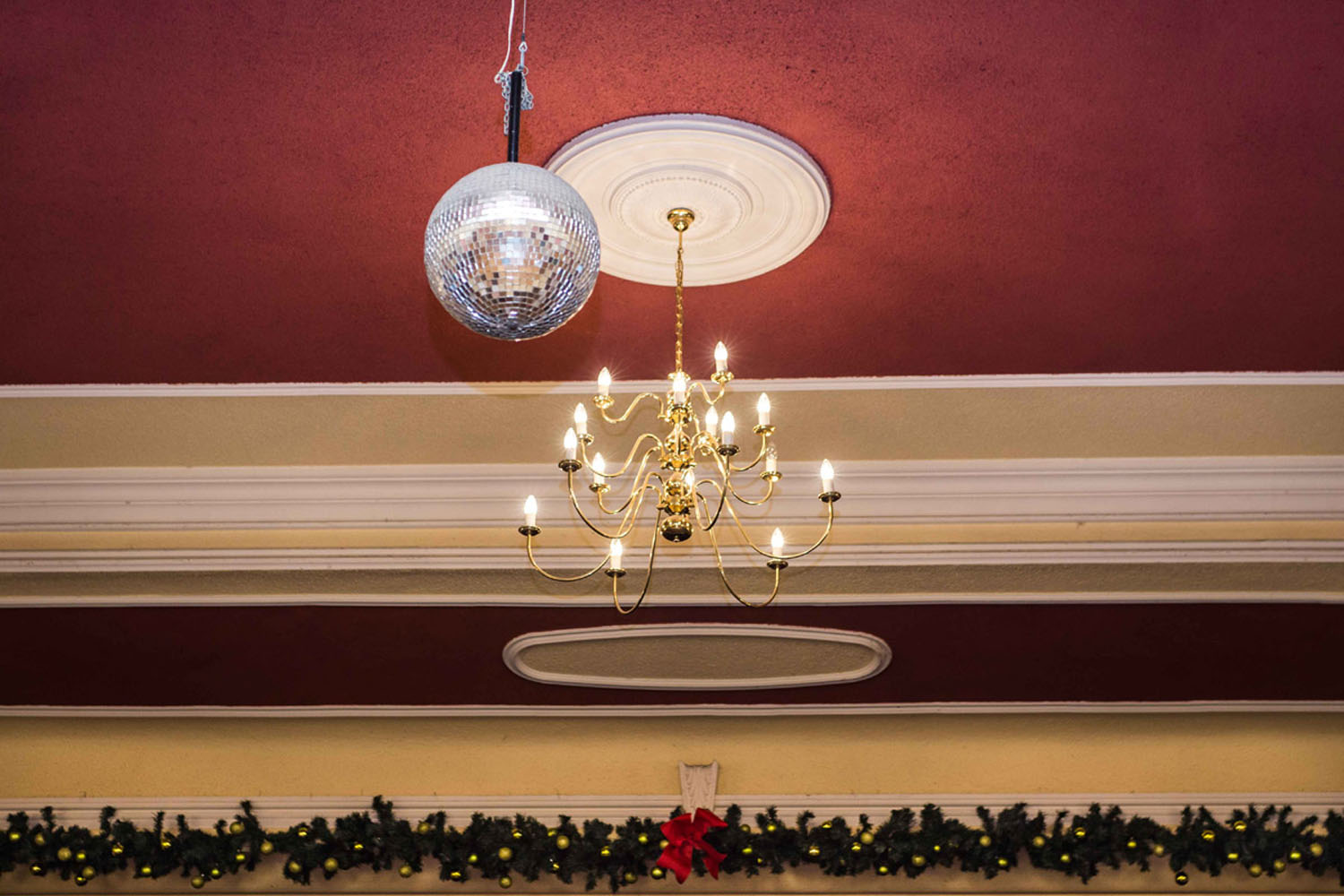 Tímár Sára: Kultúrházak