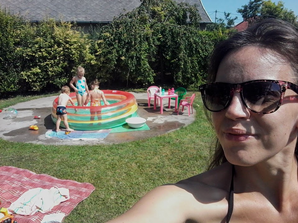 Egy évszak cipő nélkül, avagy így nyaralok egyedül három gyerekkel