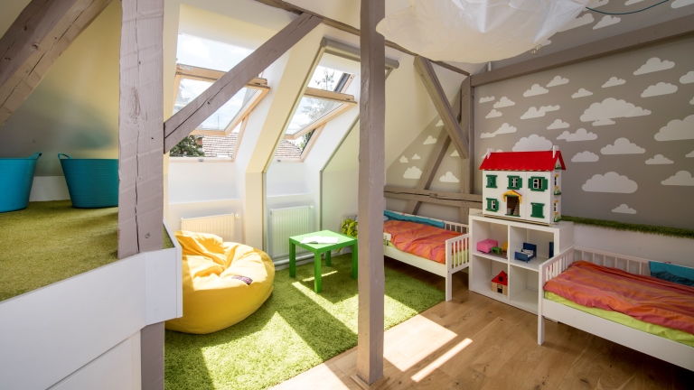 Van új a tető alatt: helló ragyogó tetőtér!