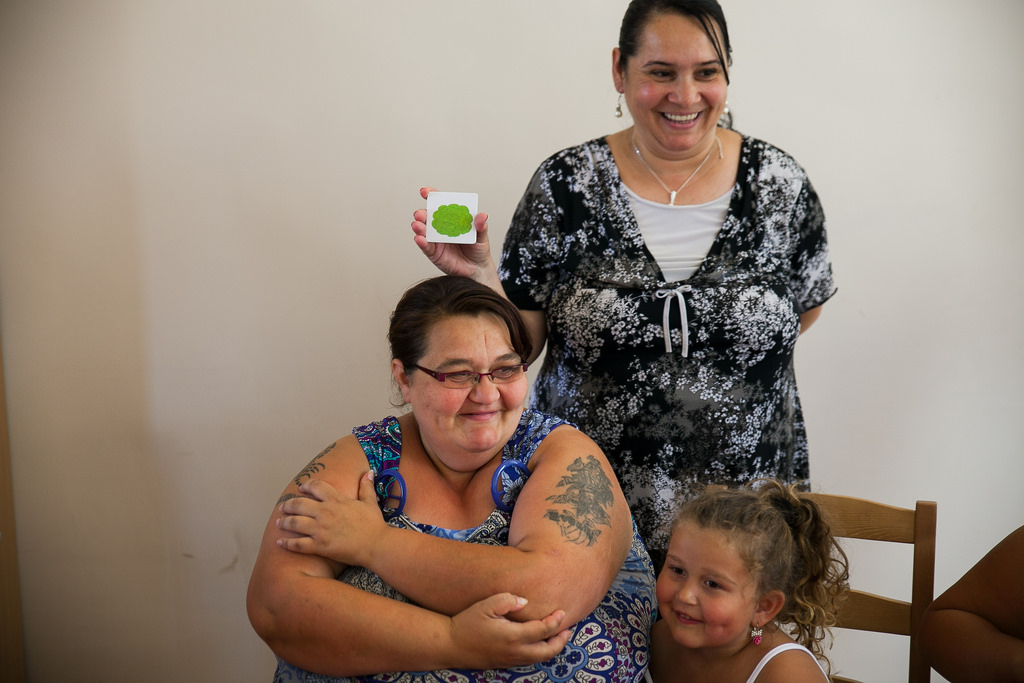 Madár? Nem. Akkor gólya! - ezért olvasnak meséket a Huszár-telepi roma édesanyák