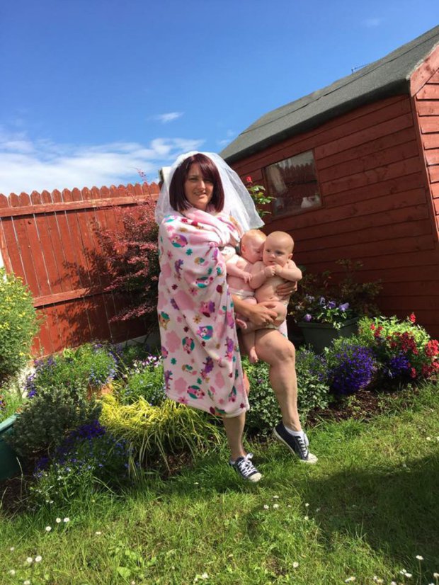 Zseniális módon alkotta újra Beyoncé ikres képét egy anyuka Zseniális módon alkotta újra Beyoncé ikres képét egy anyuka