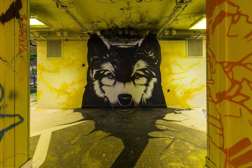 100 graffitis fújta szét a renoválás előtt álló iskolát