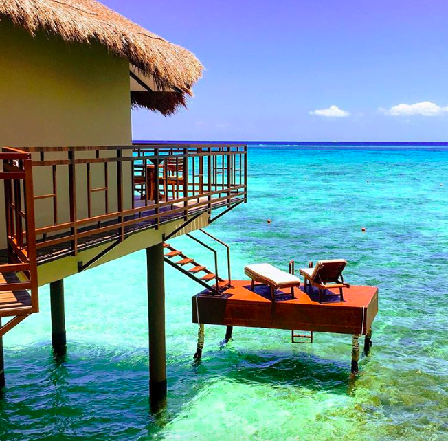 10 káprázatos nyaralóhely, ahol vízre épült bungalókban lazíthatsz