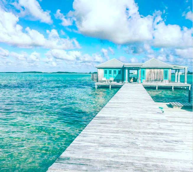 10 káprázatos nyaralóhely, ahol vízre épült bungalókban lazíthatsz