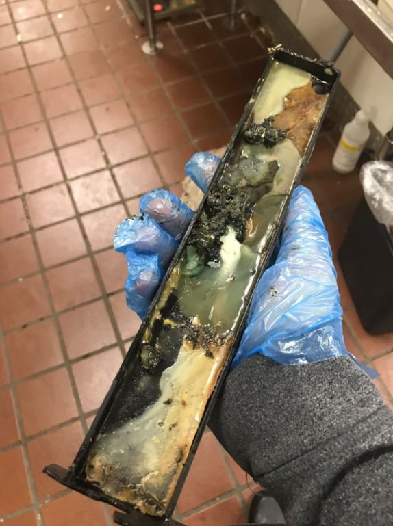 Undorító McFlurry-s gépet leplezett le a mekis dolgozó