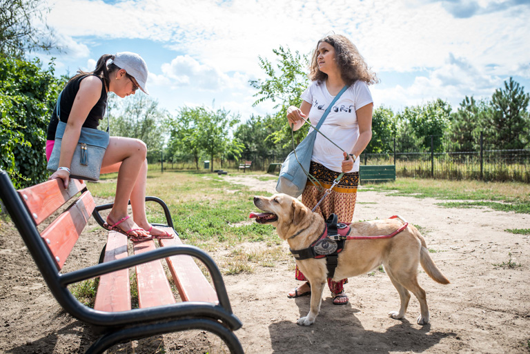 A vak tanárnő semmit nem lát, de pontosan érzékel mindent, ami körülötte történik