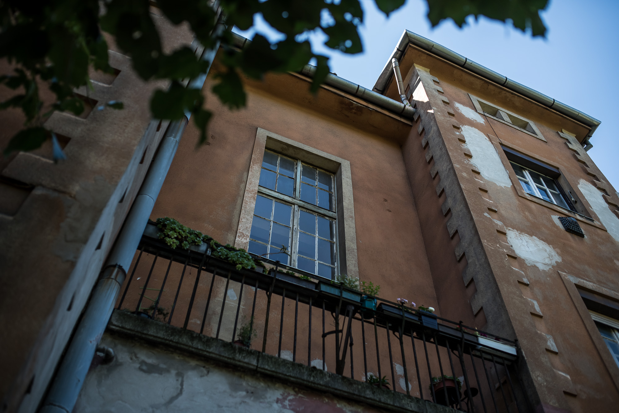 Ehhez a házhoz 130 éve nem nyúltak - pesti utcák, ahol megállt az idő